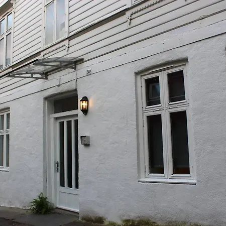 Apartmán Central, Practical, Free Parking. Ls201 *
